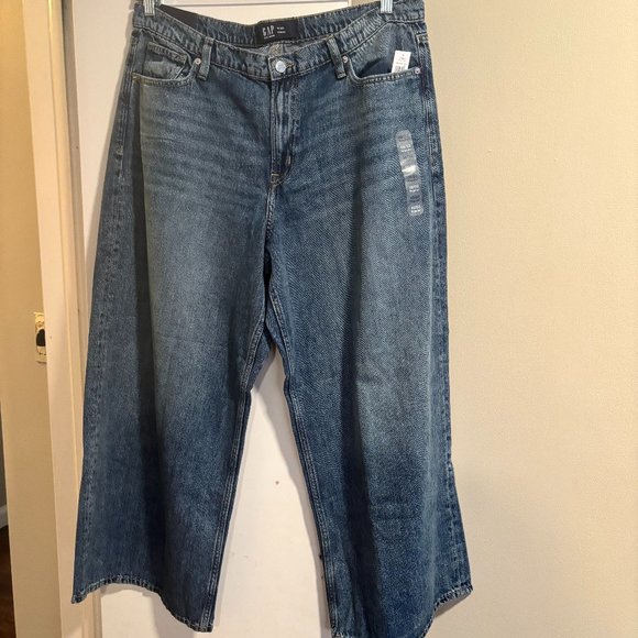 Mid Rise SuperSoft Baggy Wide Leg Jeans Size: 16/33R - Picture 11 of 13